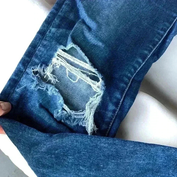 American eagle - Picture 3 of 5